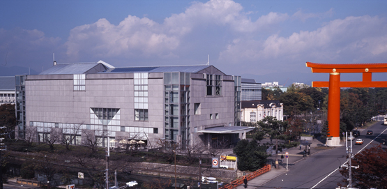 京都国立近代美術館