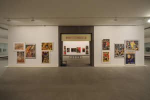 東京国立近代美術館フィルムセンターと連携した展覧会「無声時代ソビエト映画ポスター展」(2009年)も開催。会期中にはロビーにて関連作品の上映会を実施した。