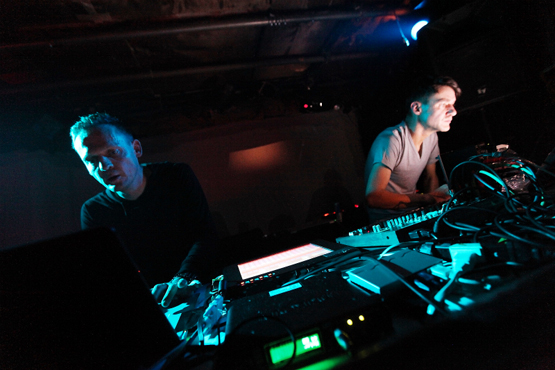 carsten nicolai + raster-noton in CLUB METRO