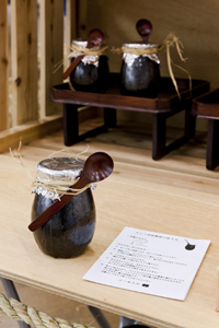京都造形芸術大学GALLERY RAKUにて 撮影:表 恒匡(SANDWICH) Photo by OMOTE Nobutada(SANDWICH)