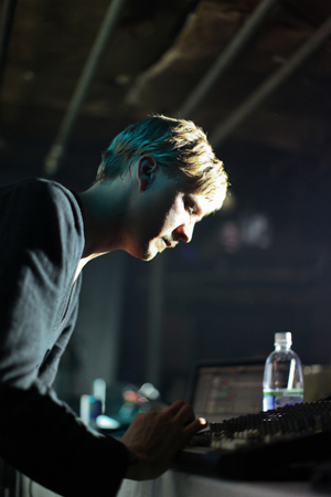 vladislav delay(Sasu Ripatti)