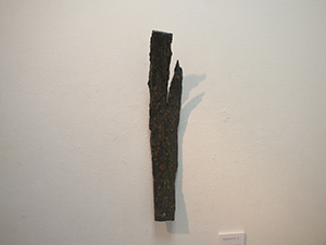 作品名「生命のかけらⅡ」 77W×60D×395Hmm 木胎漆