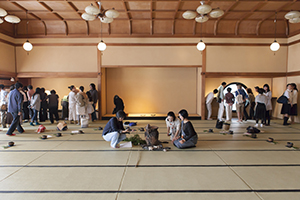 明倫茶会「茶会型パフォーマンス 超縄文」