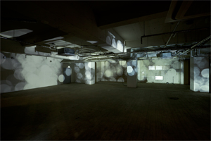 小山泰介 「NONAGON PHOTON 1」 2010 松戸アートラインプロジェクト(千葉) (c) Taisuke Koyama