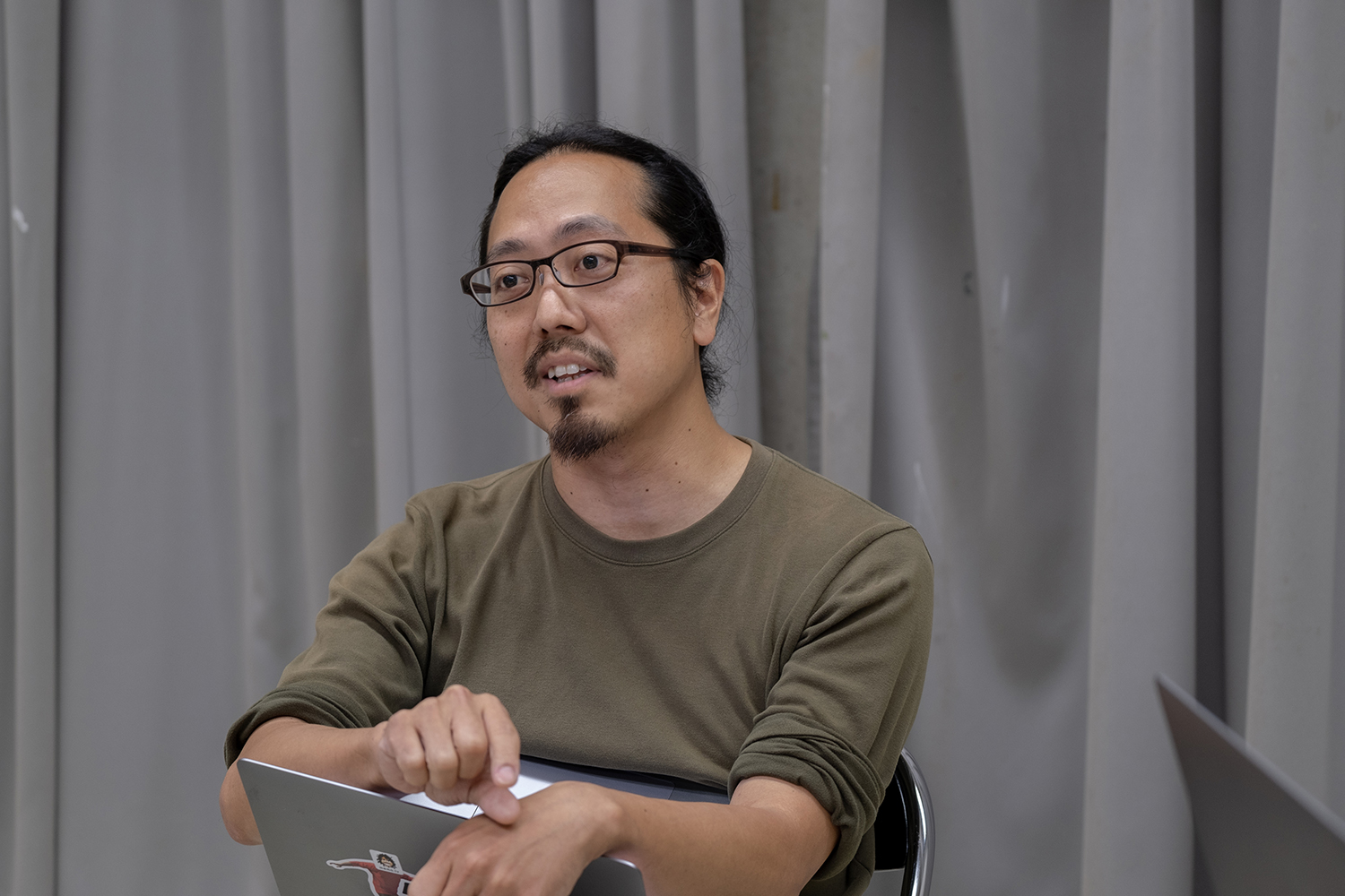 三原聡一郎 対談風景
