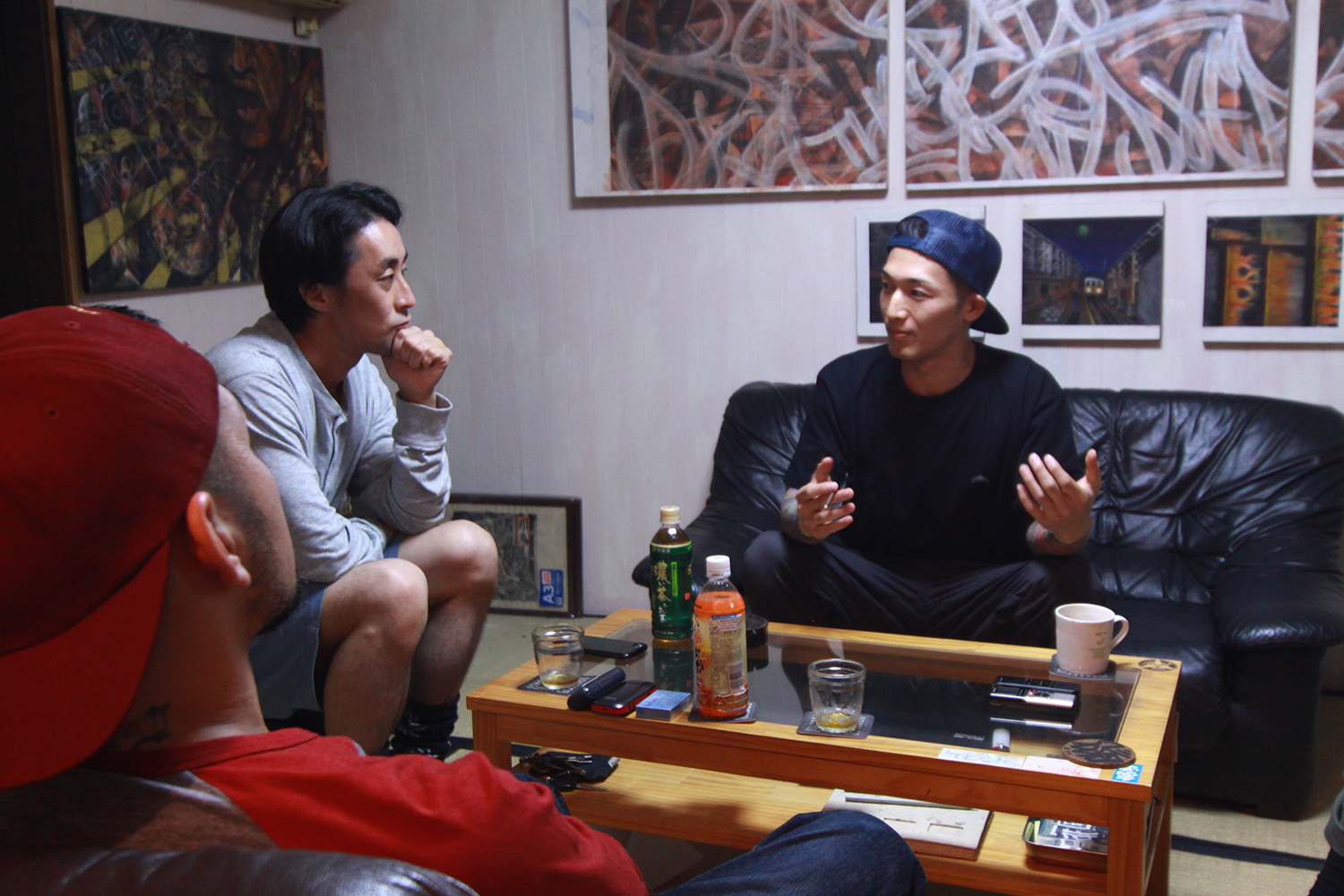 左からMOMIO、P.E、M.A