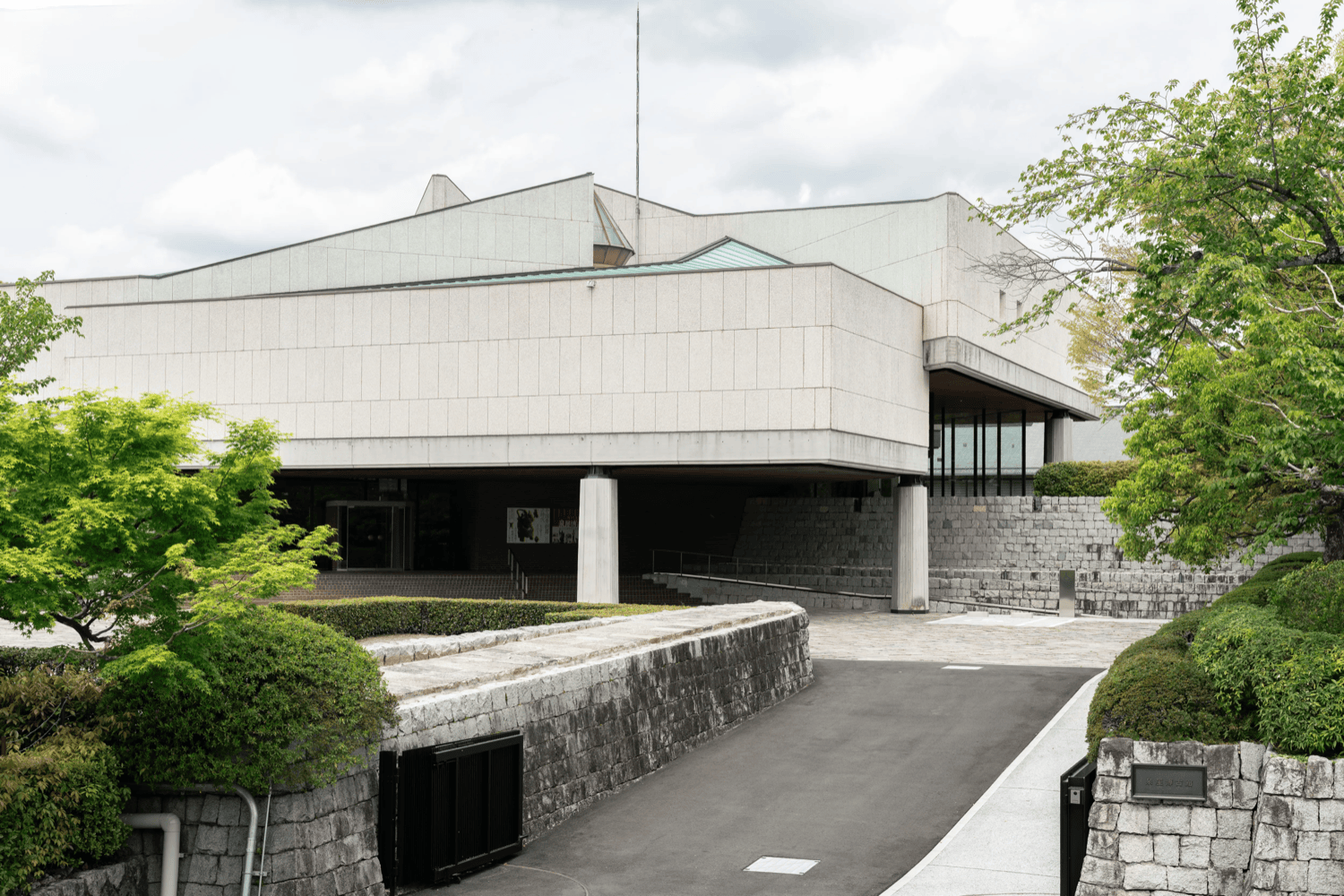 【中古】 ぼくらの博物館/国土社/秋山忠弥 泉屋博古館リニューアル・オープン インタビュー 変化と不変の